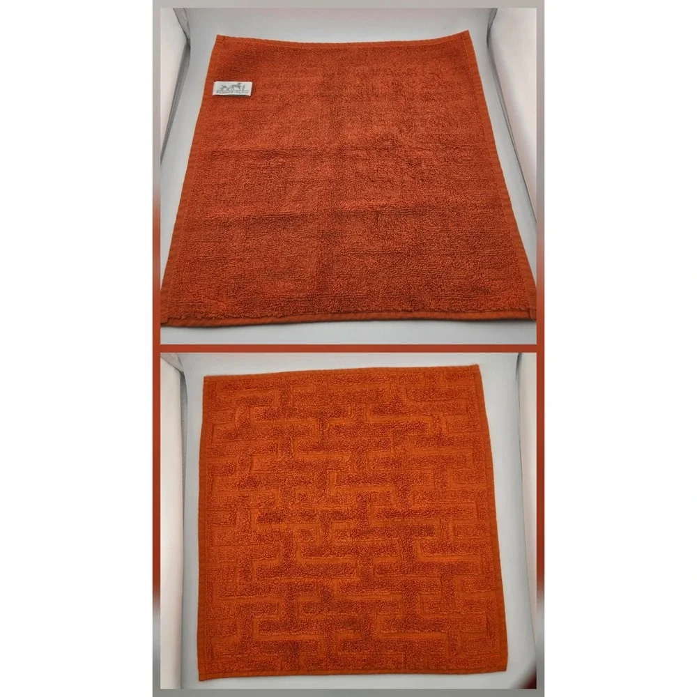 Hermes Paris Orange Cotton Jacquard H Logo Hand Towel Made in France 12.5
